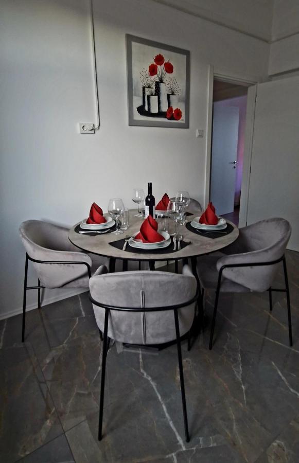 Mc Centar Apartman Appartement Pula Buitenkant foto