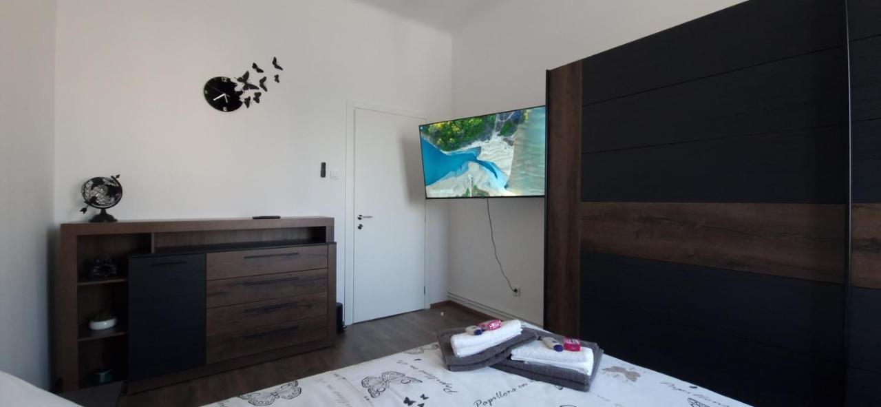 Mc Centar Apartman Appartement Pula Buitenkant foto